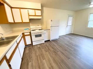 584 1st St APT E, Morgantown, WV 26505