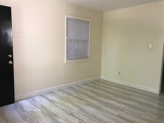 2nd image of 20656 5th St