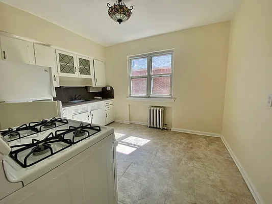 Rented by MQ Realty LLC | media 1