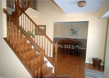 7704 Sandstone Court Foyer