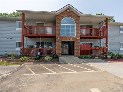27069 Oakwood Cir APT 211W, Olmsted Falls, OH, 44138