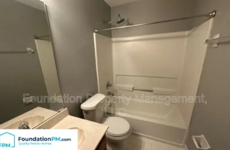 7063 Beringer Dr S — Photo 17