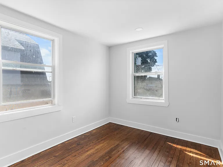 366 Remington St — Photo 13