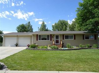 407 W 4th Ave N, Columbus, MT 59019