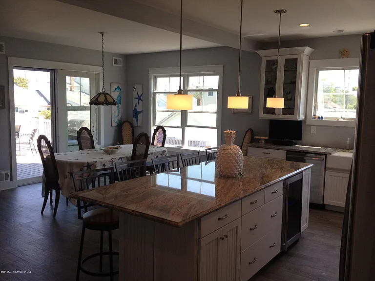 25 Riverdale Ave — Photo 20