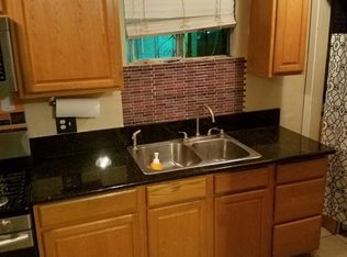 902 W Magnolia St, Compton, CA 90220