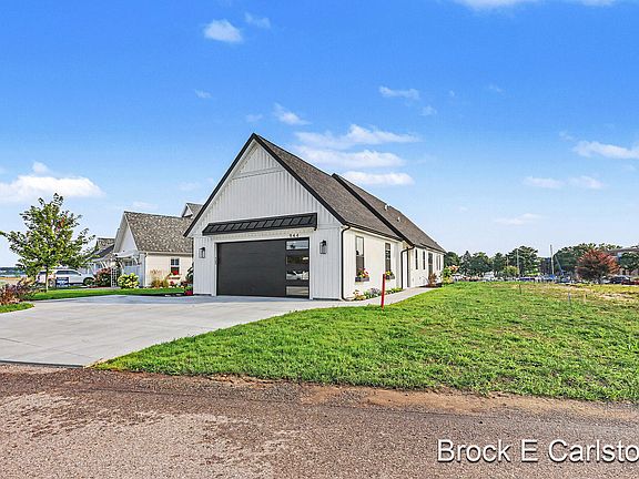 2nd image of 944 Boardwalk Cove Dr