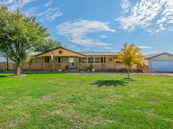 153 Golden Coast Cir, Palmer, TX 75152