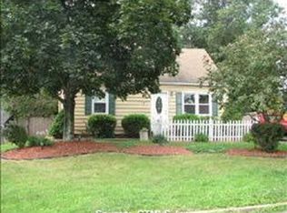 8 Dailey Cir, Vernon, CT 06066