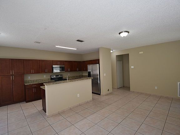 3rd image of 384 NW 153rd Ave