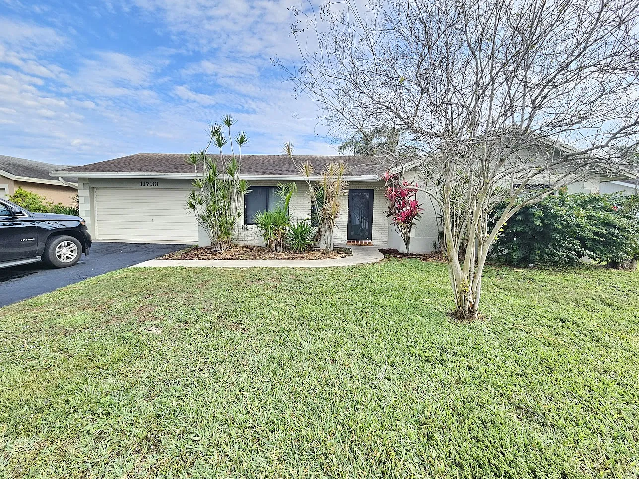 4 bed, 2242 sqft, $4,200 — Photo 1
