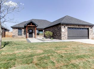 17 Grace Wood Ln, Canyon, TX 79015