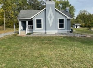 8513 Hitchcock Rd, Youngstown, OH 44512