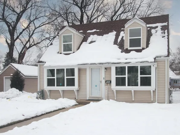 521 Miller Dr, Elgin, IL 60123