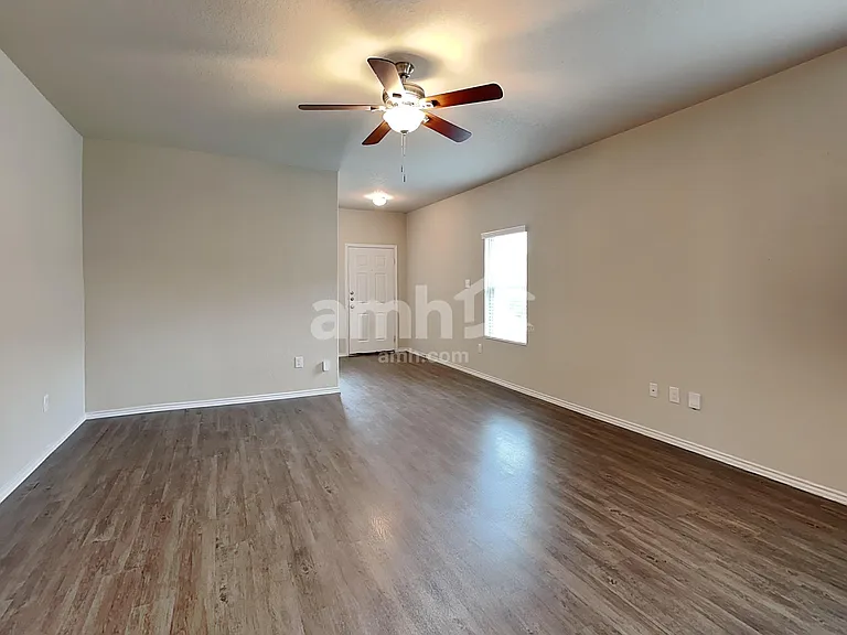 719 Red Barn Bnd — Photo 7