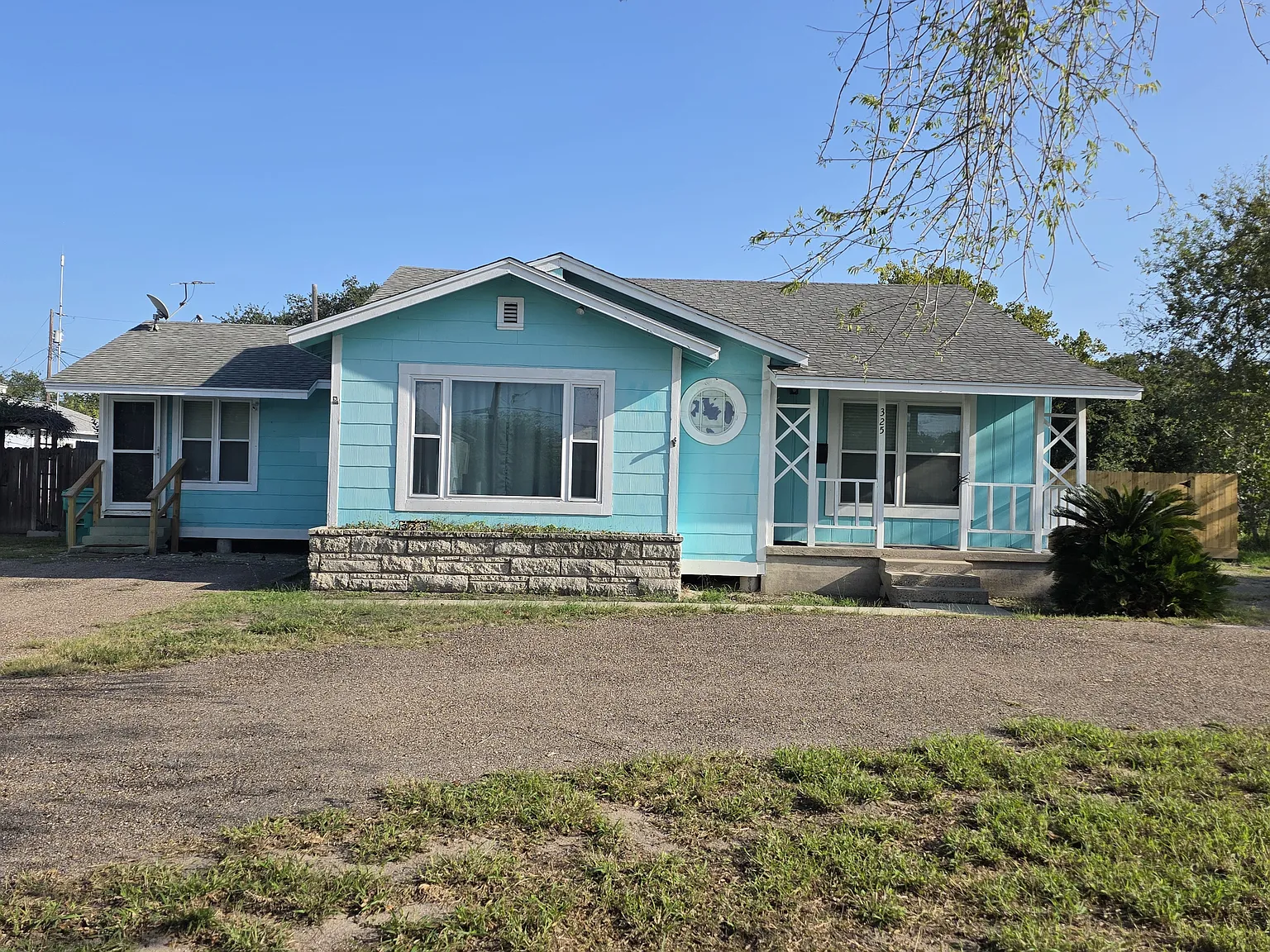 5 bed, 2146 sqft, $760 — Photo 1