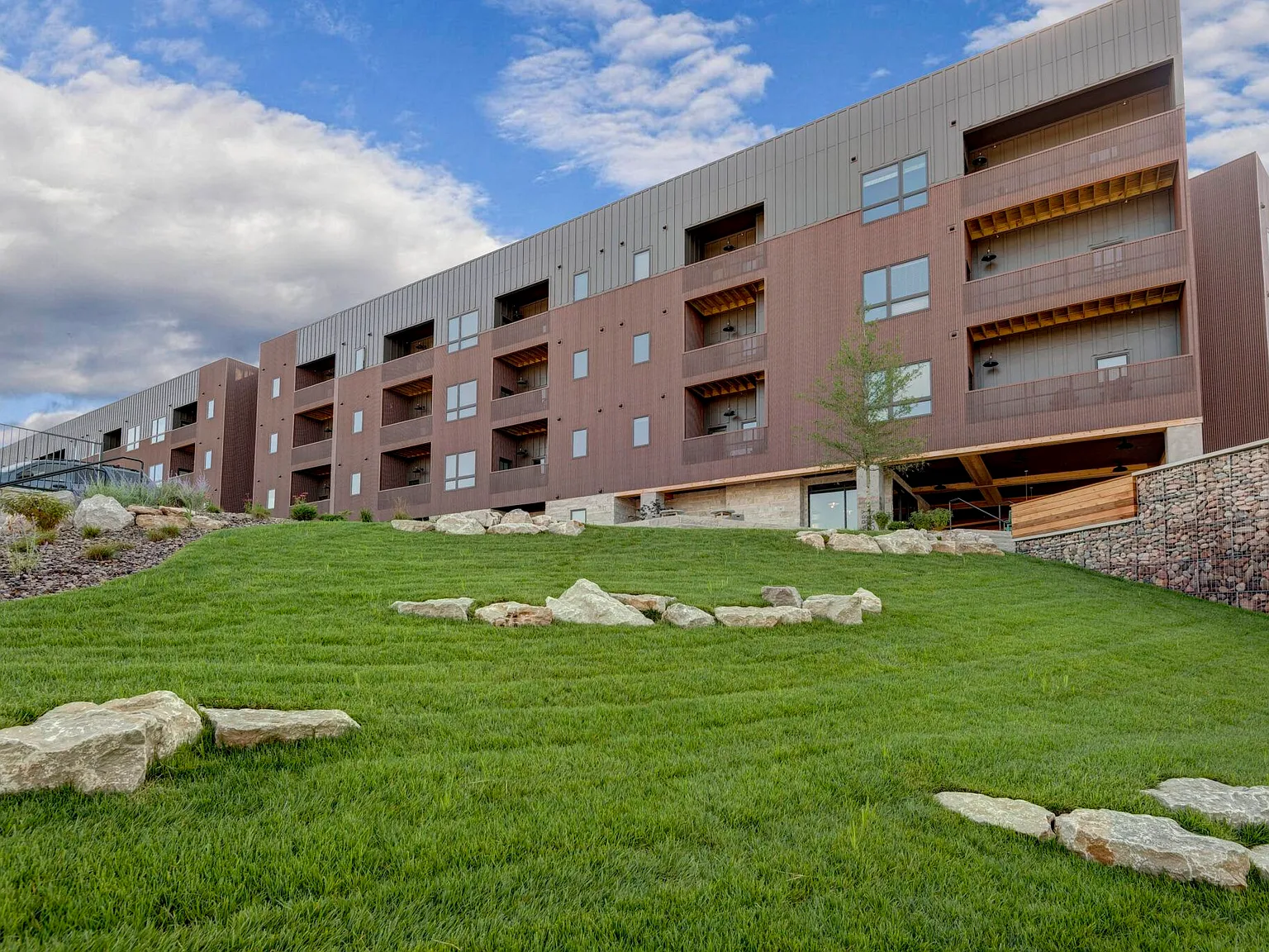 Quarry Town Apartments — Photo 3