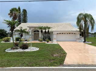 719 Rotonda Cir, Rotonda West, FL 33947