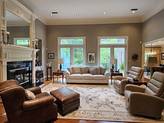 4th image of 2022 Scott Ln