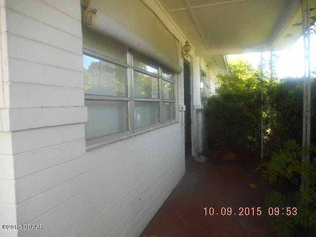 1st image of 695 Magnolia Ave