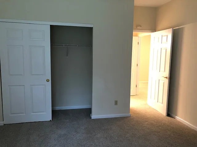 6868 N Green Bay Ave — Photo 6