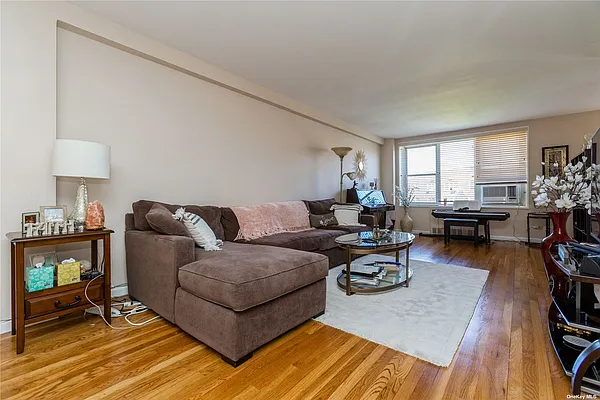 Sold by Prime Realty | media 23