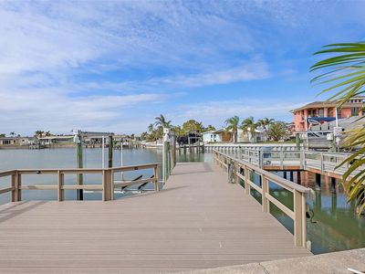 407 Boca Ciega Point Blvd N, Saint Petersburg, FL, 33708