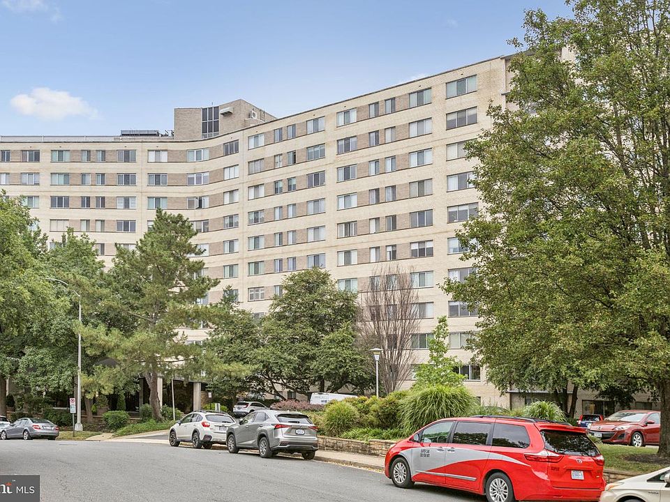1st image of 1200 N Nash St APT 565