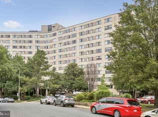 1200 N Nash St APT 565, Arlington, VA 22209