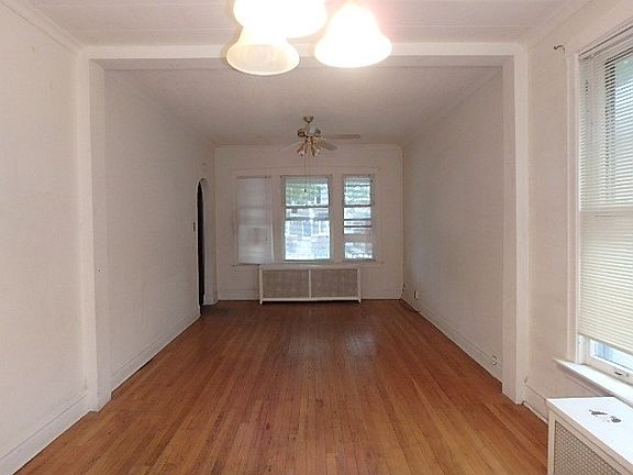 2nd image of 1432 Kenilworth Ave