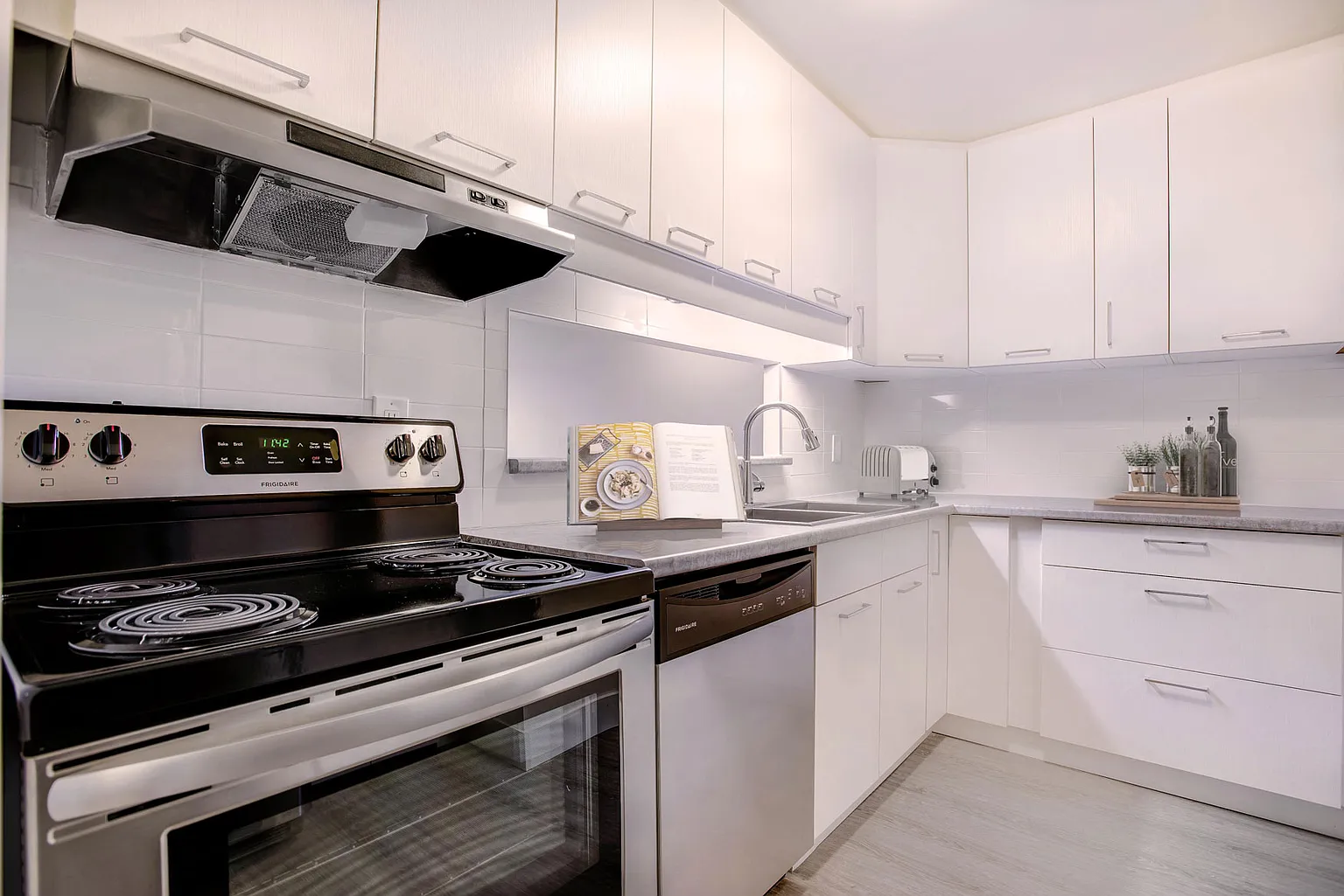 60 Conway Dr #2-Bedroom photo 1