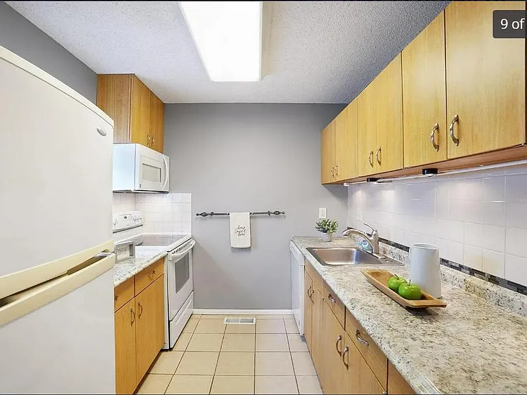 10451 Corbeil Dr — Photo 7