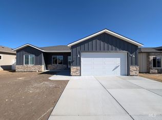 1322 Meadow Ln, Rupert, ID 83350