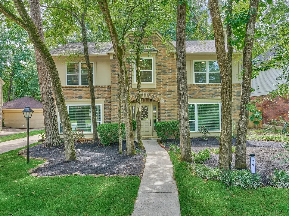 71 Breezy Point Pl