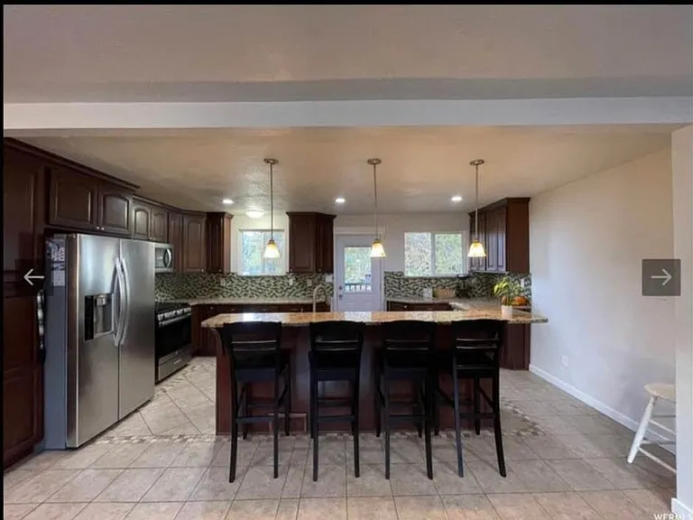 360 Mahogany Dr — Photo 5