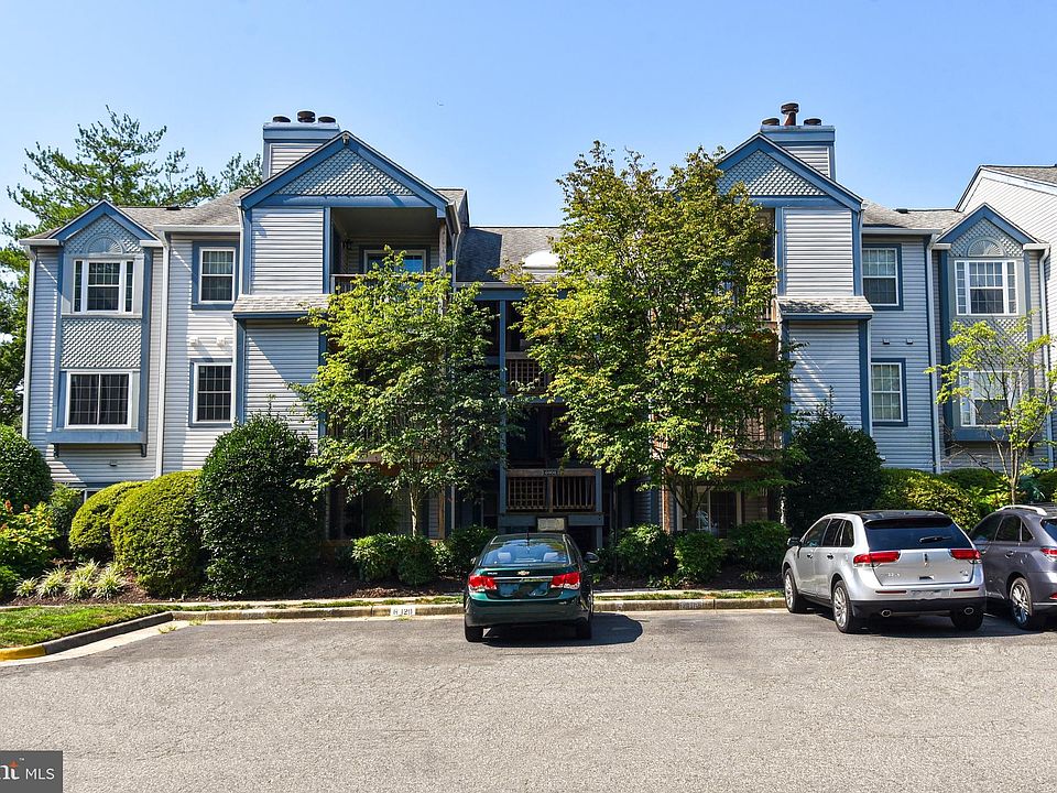 1st image of 6908 Victoria Dr