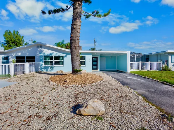 422 62nd St, Bradenton Beach, FL 34217