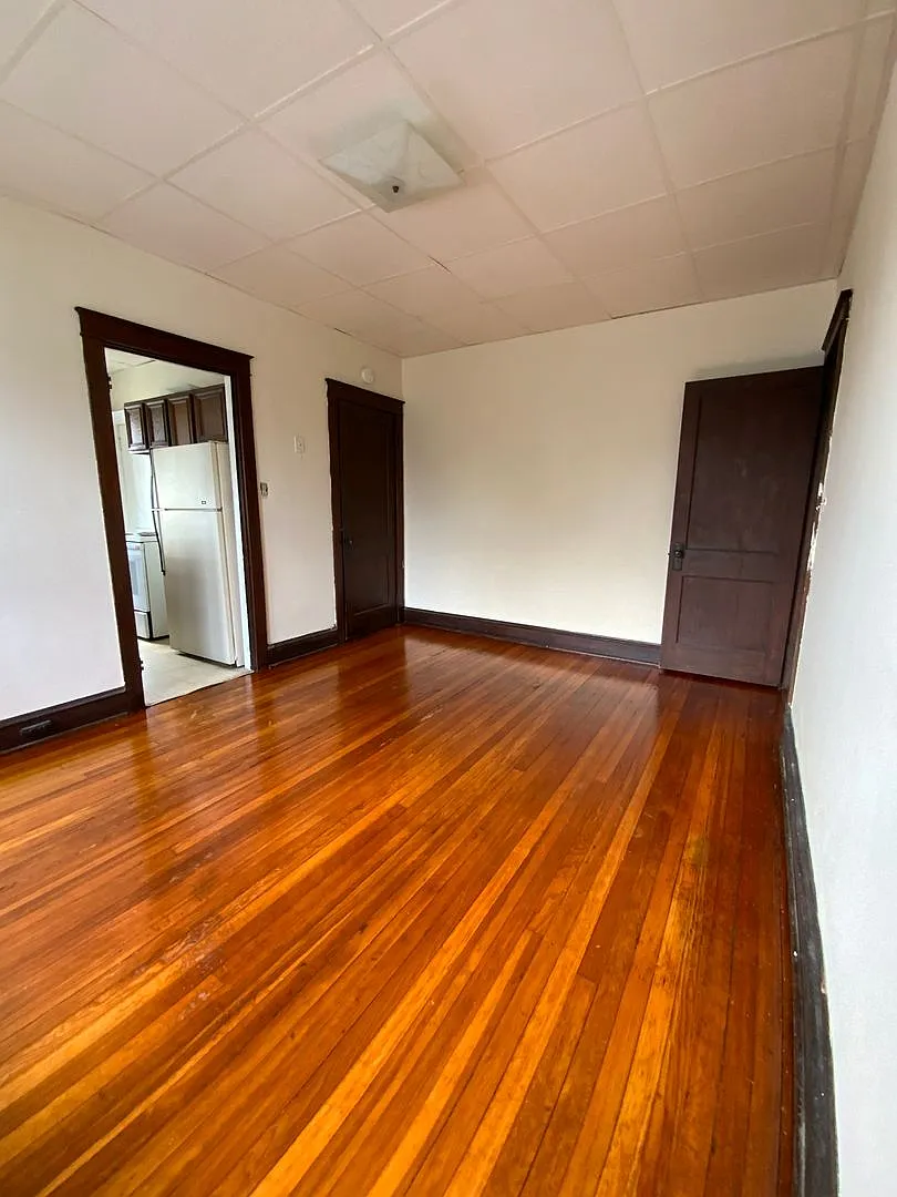 48 S Hazel Street — Photo 1