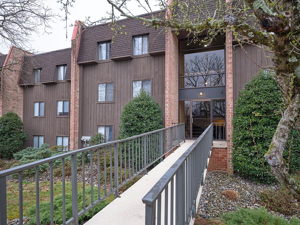 Walkway to main entrance.