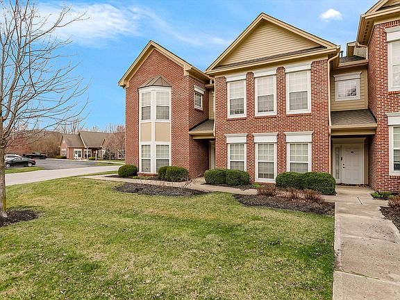 3rd image of 1626 Lacebark Dr Unit A