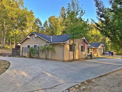 46220 River View Dr, Oakhurst, CA, 93644