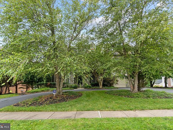 5th image of 15604 Thistlebridge Dr