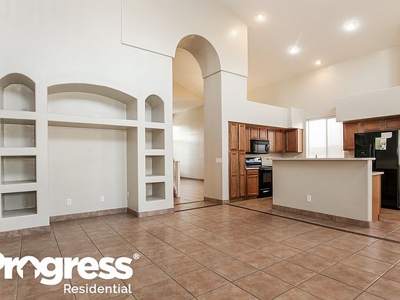 4th image of 8801 W Augusta Ave