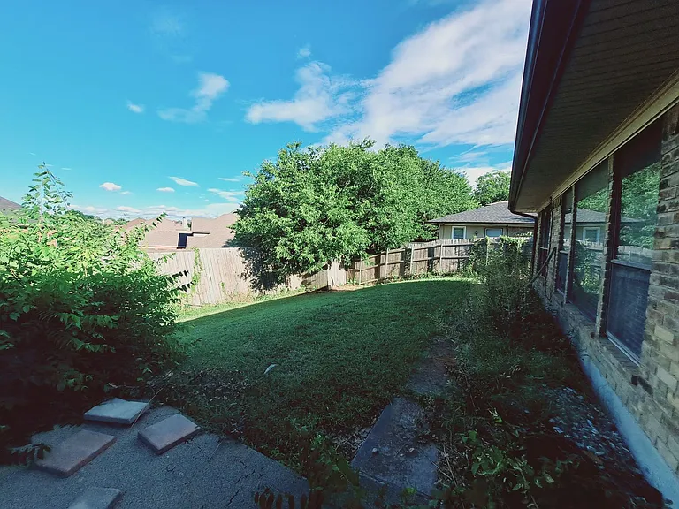 4106 Cedar Creek Dr — Photo 21
