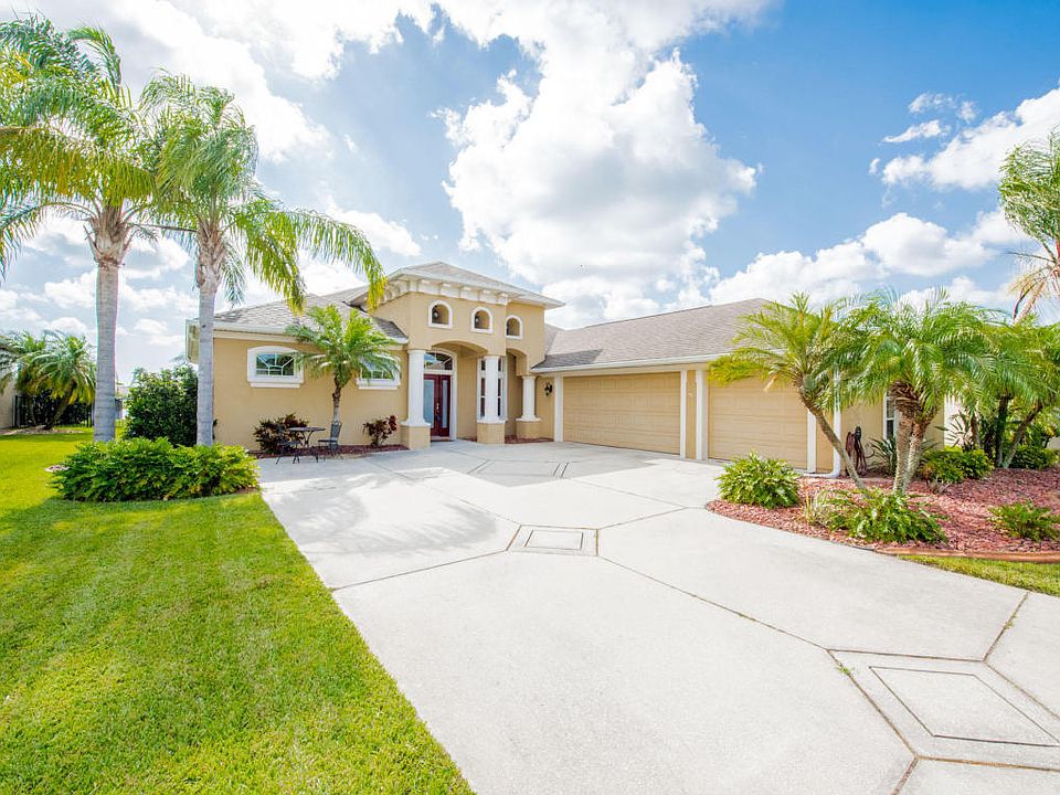 1st image of 555 Caro Ct