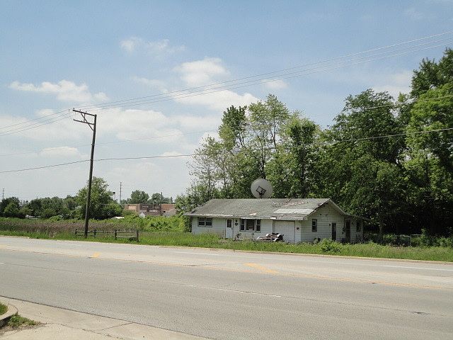 2nd image of 36902 N Il Route 83