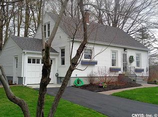 3915 Rippleton Rd, Cazenovia, NY 13035