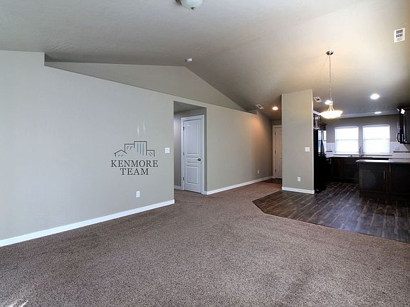 3rd image of 680 Marysville Way