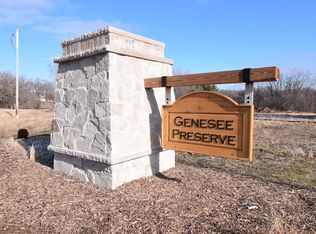 S59W29751 Preserve Ct, Waukesha, WI 53189