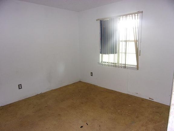 3rd image of 3804 Stateflower Ct